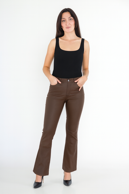 Miss Fanny | Dames | Oil Coated | push-up | Leren - Flared pants | Koffie Bruin
