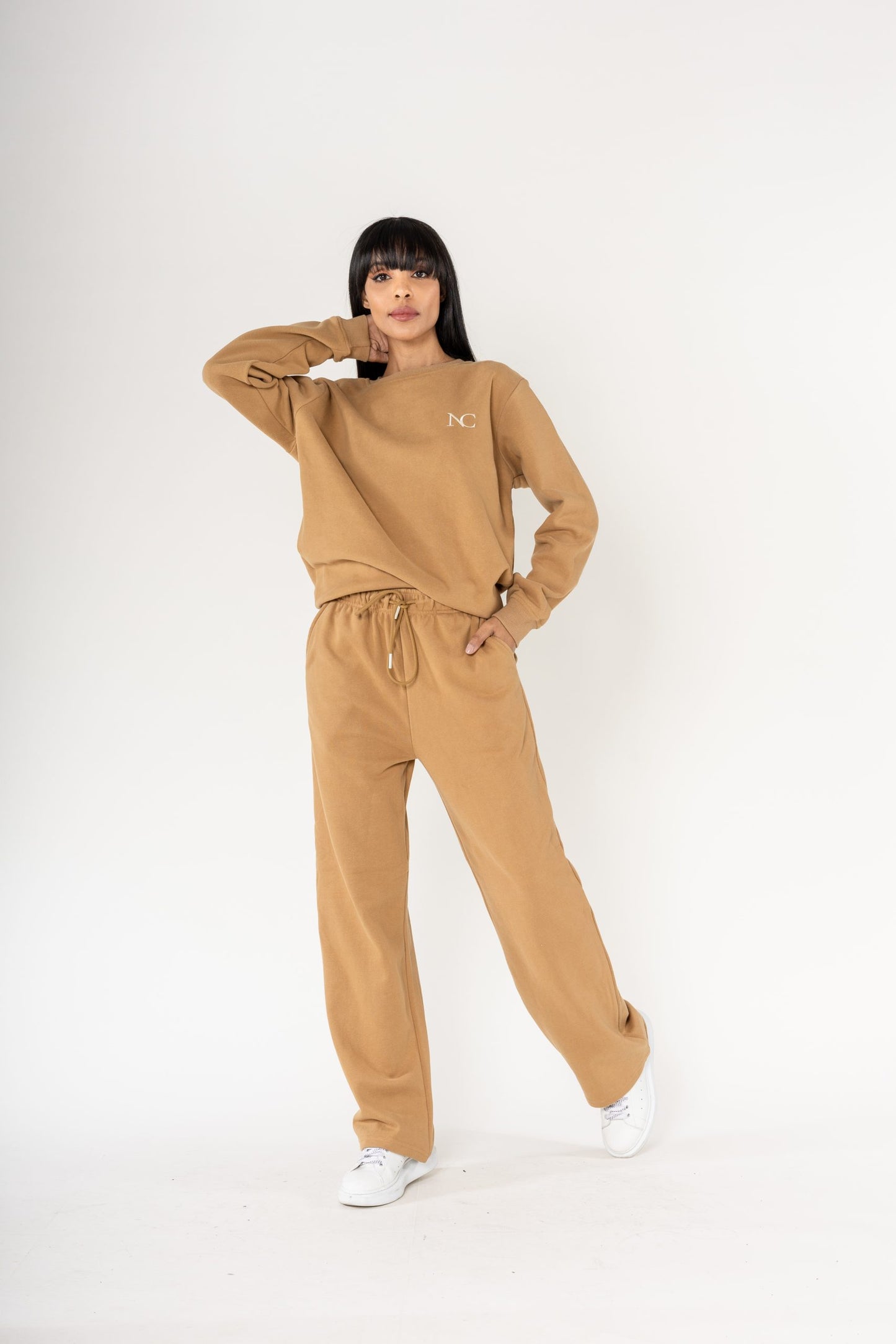Nina Carter | Dames | Huispak - Jogging pak | rechte pijpen | 2 delig |Camel