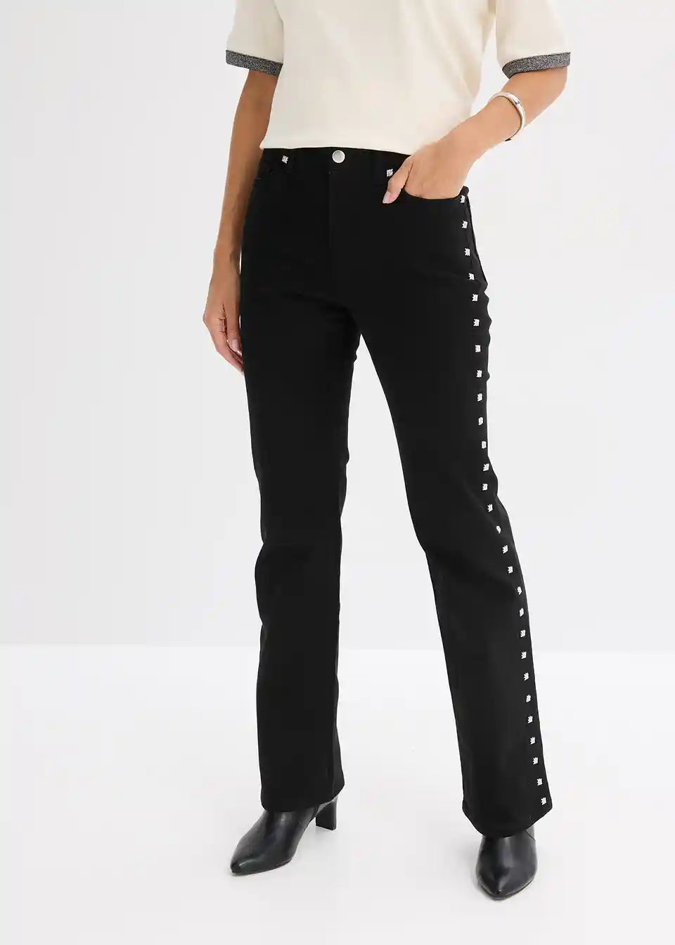 Jeans | Dames | Sierlijke studs | High waist | Zwart