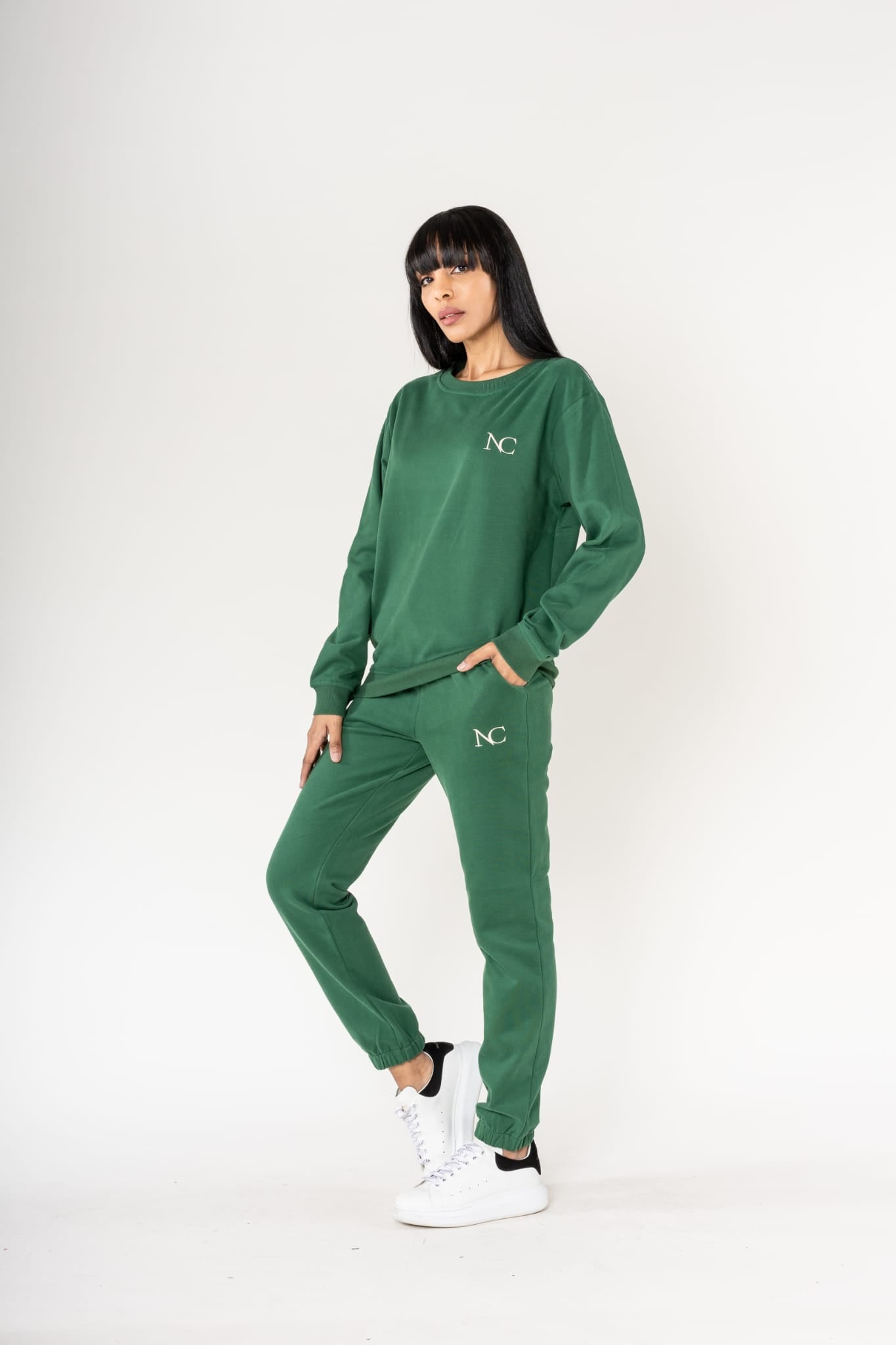 Nina Carter | Dames | Huispak - Jogging pak | aangesloten pijpen | 2 delig | Groen