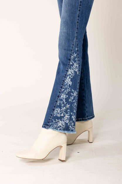 Nina Carter | Dames | Bootcut Flared jeans | Dare to be different | Denim blue